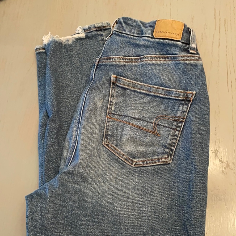 AEO CURVY MOM JEAN HIGH RISE SIZE 6 REG